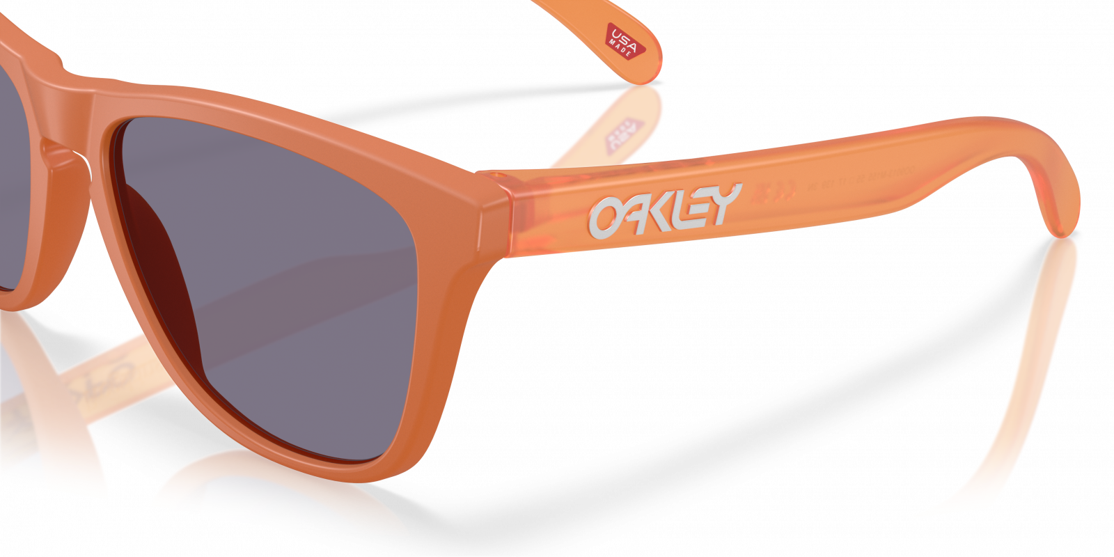 Oakley Frogskins Sunglasses - OO9013 9013M1