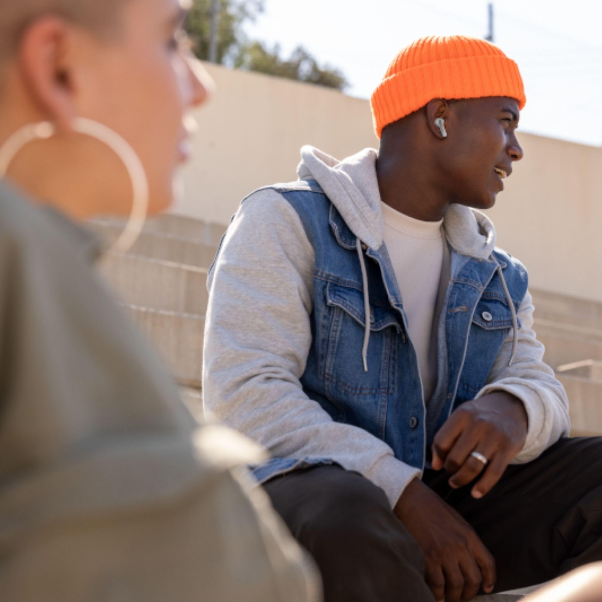 JBL Live Pro 2: 40 Hours of Playtime, True Adaptive Noise Cancelling, Smart Ambient, and Beamforming mics (Silver), Small
