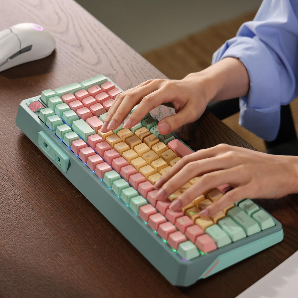 Cooler Master MK770 Macaron Teclado mec�nico inal�mbrico RGB para Juegos, Kailh Box V2 interruptores Blancos, Estructura de Junta, Intercambiable en Caliente, Bluetooth|2.4GHz, Esfera t�ctil de 3